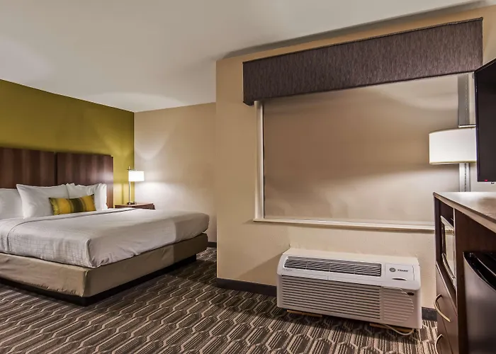 Western North Hotel 3*