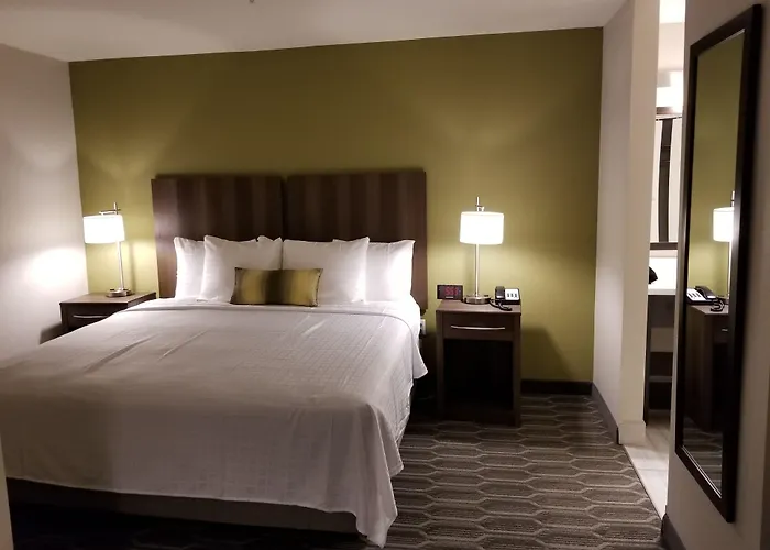 Western North 3* Phoenix