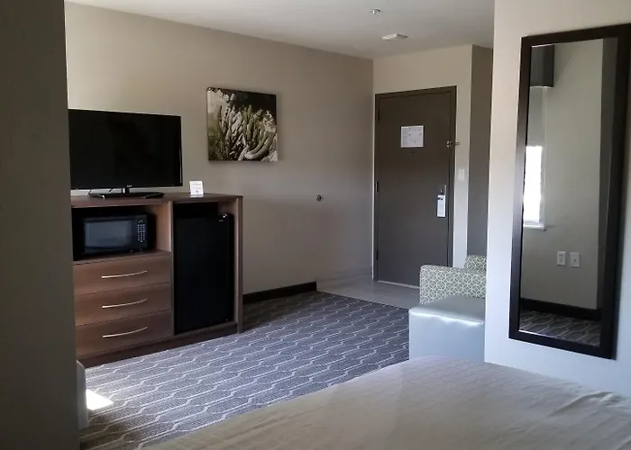 Western North 3* Phoenix